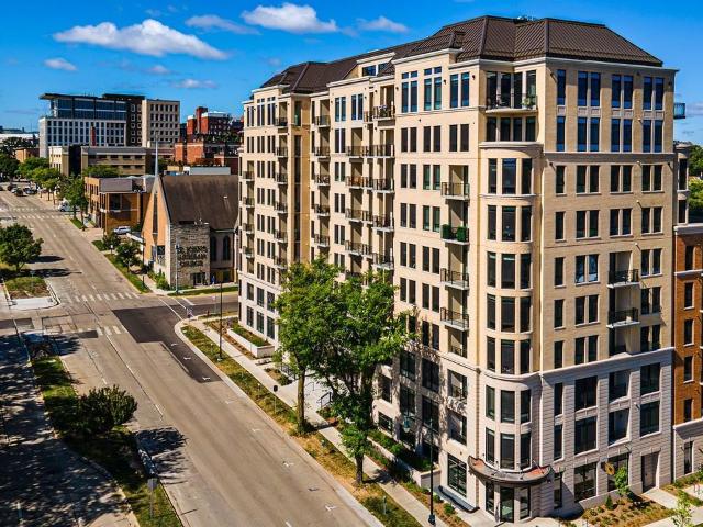 The Continental Studio Apartment for Rent at 408 E Washington Ave, Madison, WI 53703 Downtown Madison