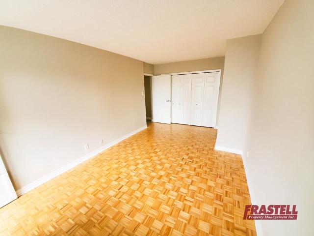 The Continental, Toronto 2 Bedroom Apartment for Rent at 55 Erskine Ave, Toronto, ON M4P 1Y7 North Toronto