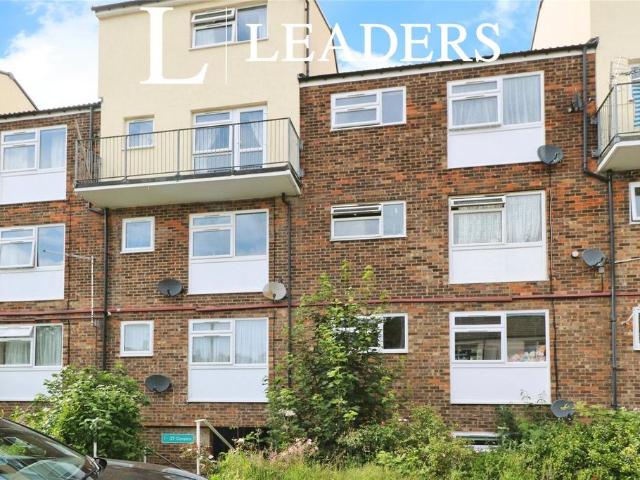 The Conyers, Rivermill, Harlow, CM20 1 bed flat to rent £1,050 pcm £242 pw
