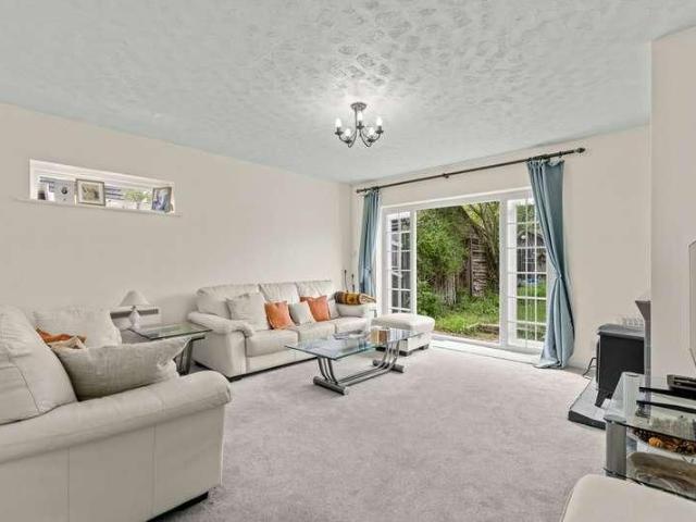 The Copse, Fetcham, KT22