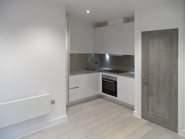 The Coppice, 12 The Grove, Slough SL1, 1 bed flat to rent, £1,300 pcm | PrimeLocation