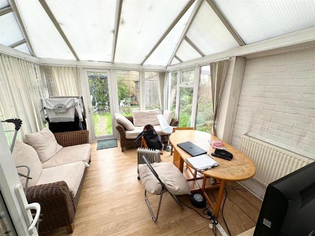 The Coppice, Yiewsley 1 bed in a house share to rent £725 pcm £167 pw