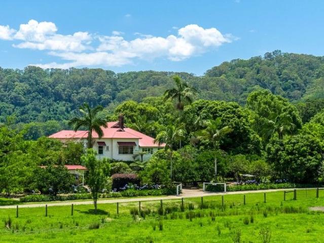 'The Corals' Grand Stately Homestead