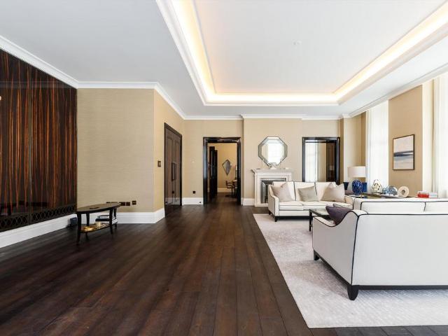 The Corinthia Residences, Whitehall. 2 bed flat to rent £25,567 pcm £5,900 pw