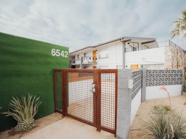 The Cosmo Apartments 2 Bedroom Apartment for Rent at 6542 N 17th Ave, Phoenix, AZ 85015