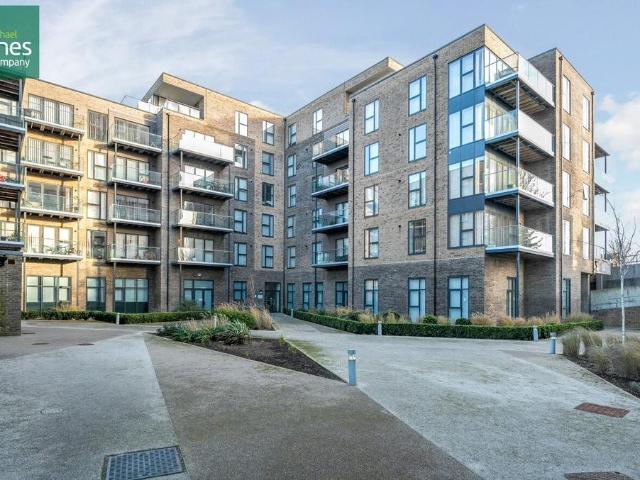 The Causeway, Worthing BN12 2 bed flat to rent £1,395 pcm £322 pw