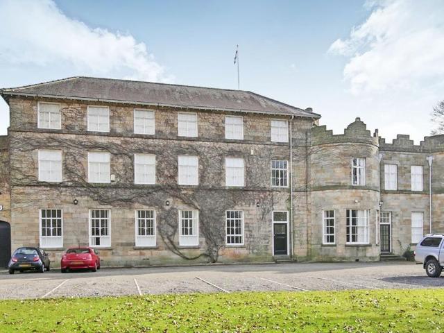 The Castle, Bishop Auckland DL13 3 bed apartment to rent £875 pcm £202 pw