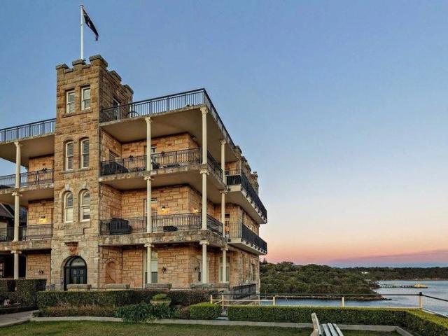 THE CASTLE | Iconic Ground Floor Harbourfront Residence