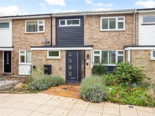 The Cedars, Milton Road, Harpenden. 3 bed terraced house to rent £3,200 pcm £738 pw