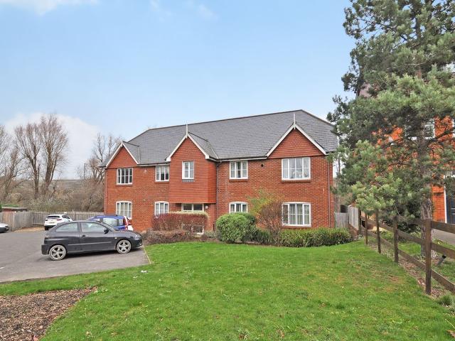 The Cedars, Sellindge, Ashford TN25, 1 bed flat to rent, £950 pcm | PrimeLocation