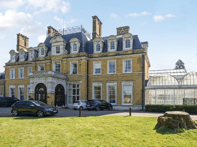 The Cedars, Village, Rickmansworth WD3, 1 bed flat to rent, £2,500 pcm | PrimeLocation