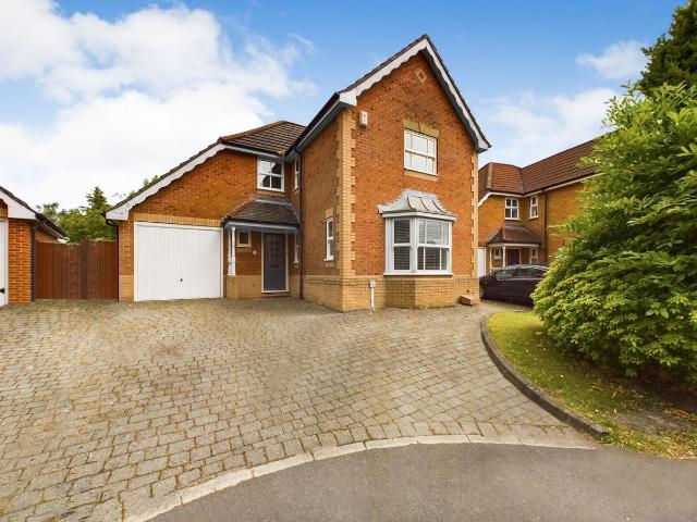 The Chaddock Level, Worsley M28, 4 bed detached house to rent, £1,900 pcm | PrimeLocation