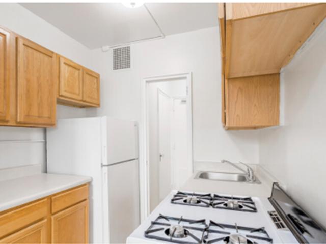 The Chancery Apartments Studio Apartment for Rent at 3130 Wisconsin Ave Nw, Washington, DC 20016 Cathedral Wesley Heights McLean Gardens