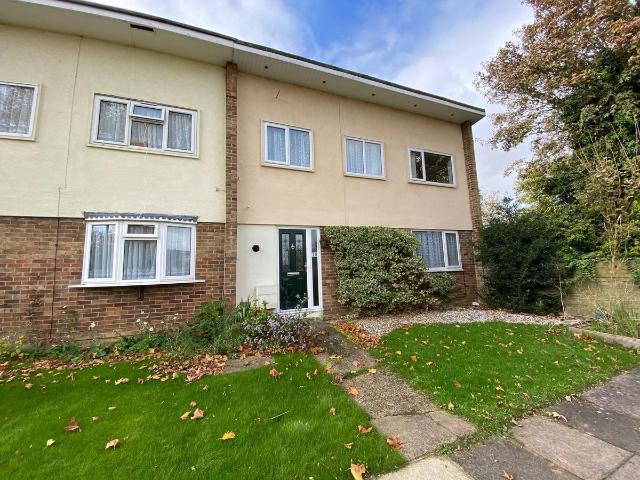 The Chantry, Harlow CM20, 3 bed property to rent, £1,800 pcm | PrimeLocation