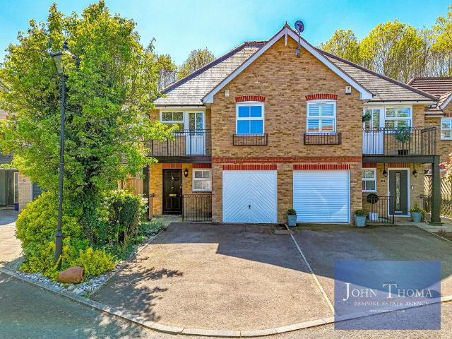 The Chase, Loughton IG10, 4 bed semi detached house to rent, £3,595 pcm | PrimeLocation