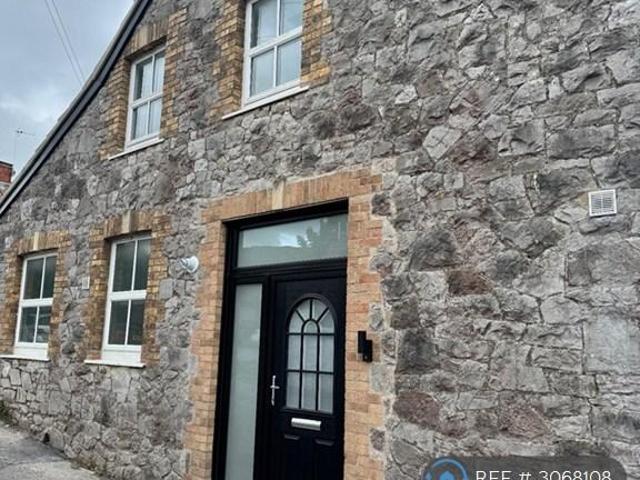 The Chapel, Cheddar, BS27 3 bed semi detached house to rent £1,195 pcm £276 pw
