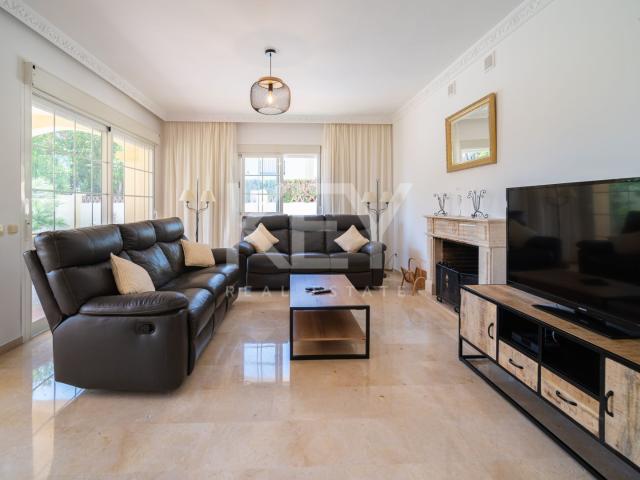 The charming villa for long term rent in Costabella, Marbella