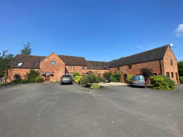 The Charolais, Brewood, Stafford 3 bed barn conversion to rent £1,800 pcm £415 pw
