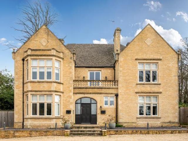 The Chestnuts, Spring Street. 2 bed flat to rent £1,600 pcm £369 pw
