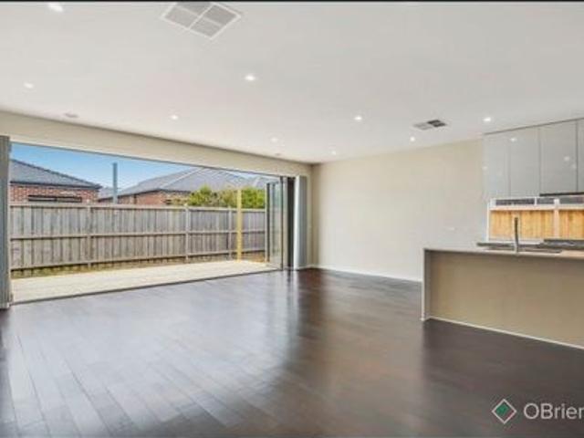 The Cherry on Top – Cherrington Avenue