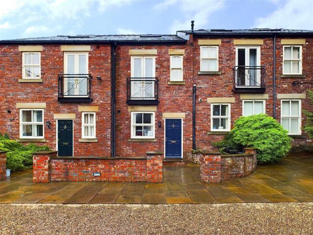 The Chrome House, Greaves Court. 3 bed terraced house to rent £1,295 pcm £299 pw