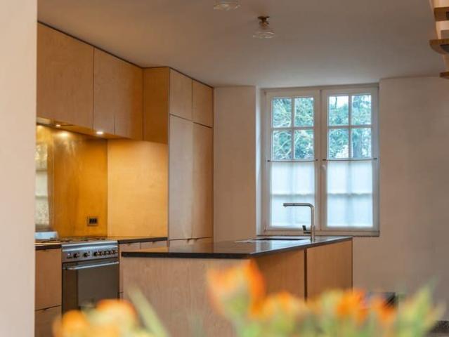 The city in the countryside… Charming “cottage style” home