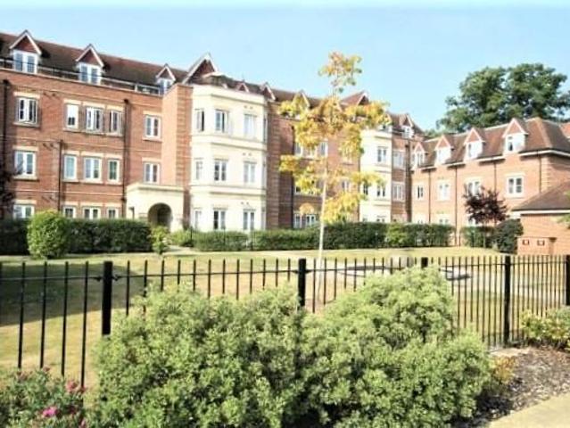 The Cloisters, London Road, Burpham GU1, 1 bed flat to rent, £1,475 pcm | PrimeLocation