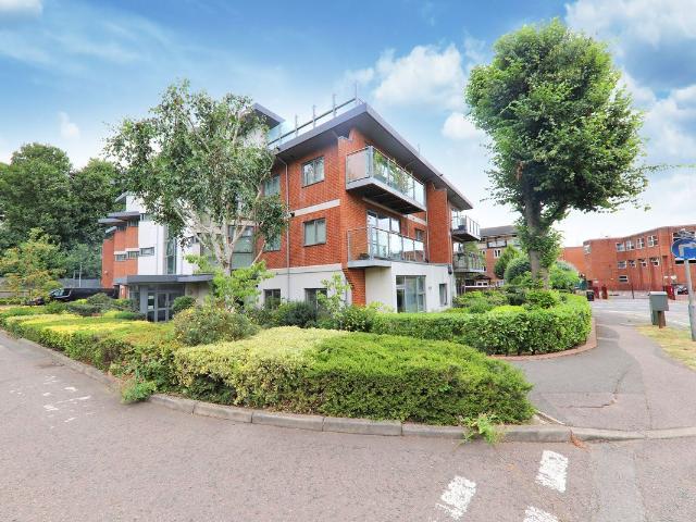 The Cloisters, Rickmansworth WD3, 1 bed flat to rent, £1,500 pcm | PrimeLocation