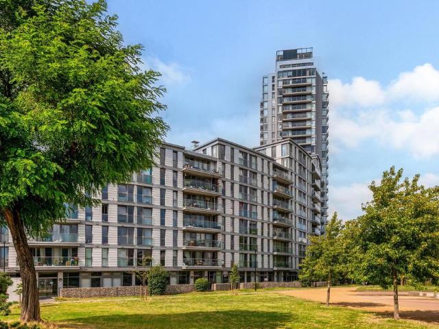 The Crescent, 2 Seager Place, London, SE8 4HJ, United Kingdom | 2 bed apartment for rent #140657381 | Rentberry