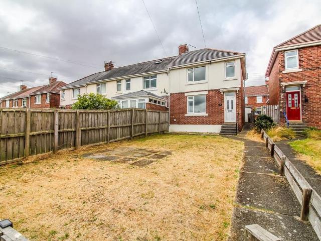 The Crescent, Chester Moor, Chester. 3 bed semi detached house to rent £725 pcm £167 pw