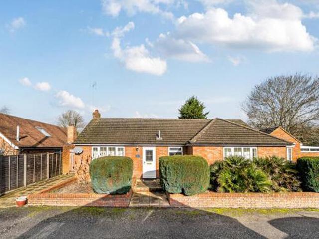 The Crescent, Croxley Green, 3 Bedroom Bungalow