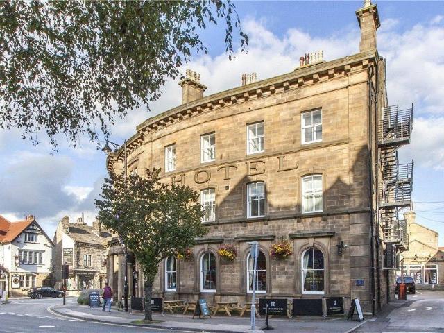 The Crescent Apartments, Ilkley, West. 1 bed flat to rent £925 pcm £213 pw