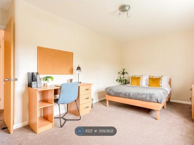 The Crescent, Brighton BN2, 6 bed terraced house to rent, £3,990 pcm | PrimeLocation