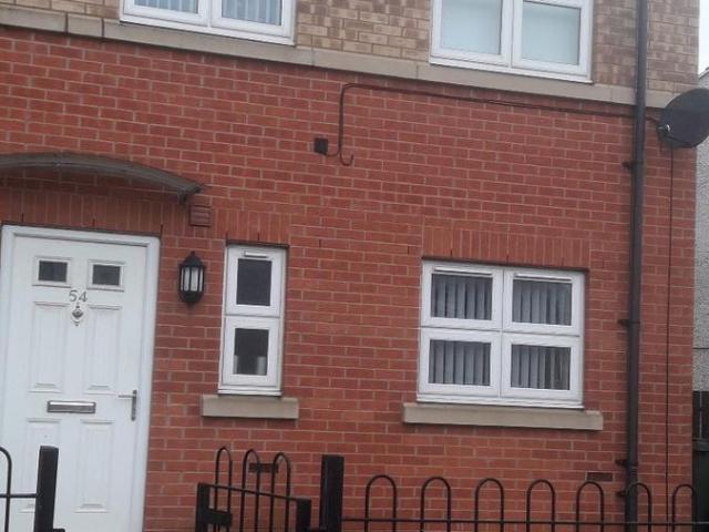 The Crescent, Dunscroft, Doncaster DN7, 3 bed semi detached house to rent, £580 pcm | PrimeLocation