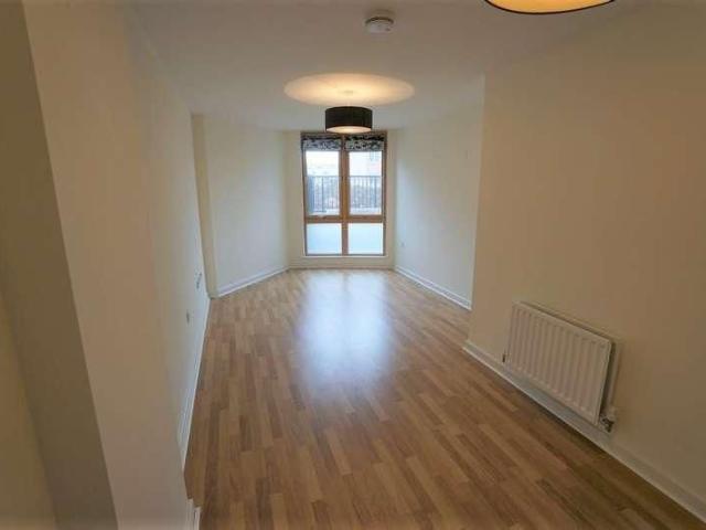 The Crescent, Hannover Quay, Bristol, BS1