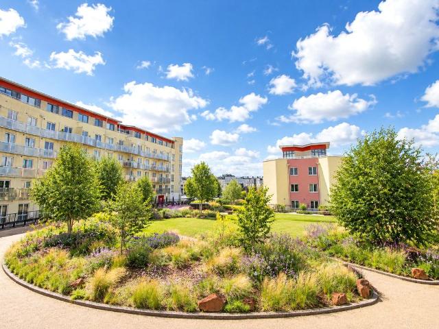 The Crescent, Hannover Quay, Harbourside BS1, 1 bed flat to rent, £1,345 pcm | PrimeLocation