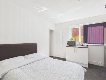 The Crescent, Middlesbrough TS5, 1 bed property to rent, £550 pcm | PrimeLocation