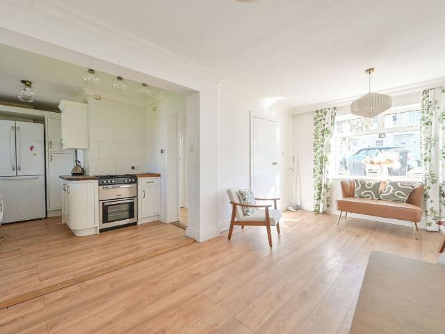 The Crescent, New Malden KT3, 3 bed end terrace house to rent, £4,500 pcm | PrimeLocation