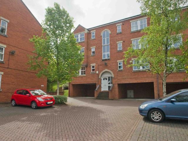 The Cricketers, Kirkstall, Leeds LS5, 2 bed flat to rent, £995 pcm | PrimeLocation