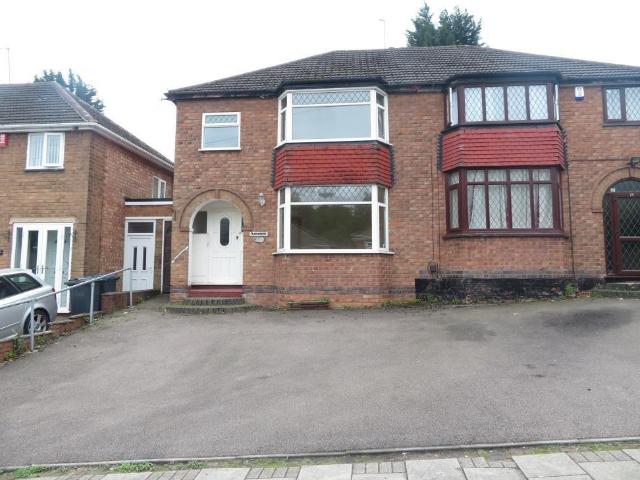 The Croftway, Birmingham, West. 3 bed semi detached house to rent £1,000 pcm £231 pw