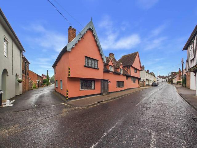 The Croft, Bures, Suffolk, CO8 5 bed semi detached house to rent £3,500 pcm £808 pw