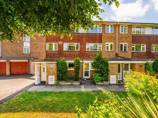 The Croft, Ealing W5, 2 bed flat to rent, £2,400 pcm | PrimeLocation