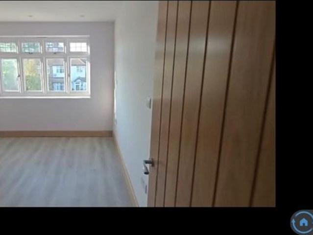 The Crossways, Coulsdon, CR5 1 bed in a house share to rent £1,499 pcm £346 pw
