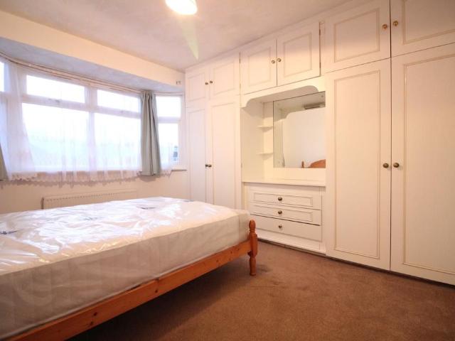 The Crossways, Heston TW5, 3 bed property to rent, £2,395 pcm | PrimeLocation