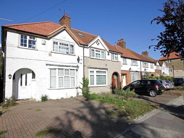 The Crossways, Hounslow TW5, 4 bed semi detached house to rent, £2,450 pcm | PrimeLocation