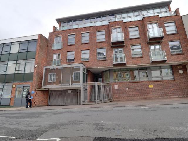 The Cube 21/29 Hazelwood Road. 1 bed flat to rent £825 pcm £190 pw