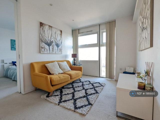 The Cube West, Birmingham, B1 1 bed flat to rent £1,000 pcm £231 pw
