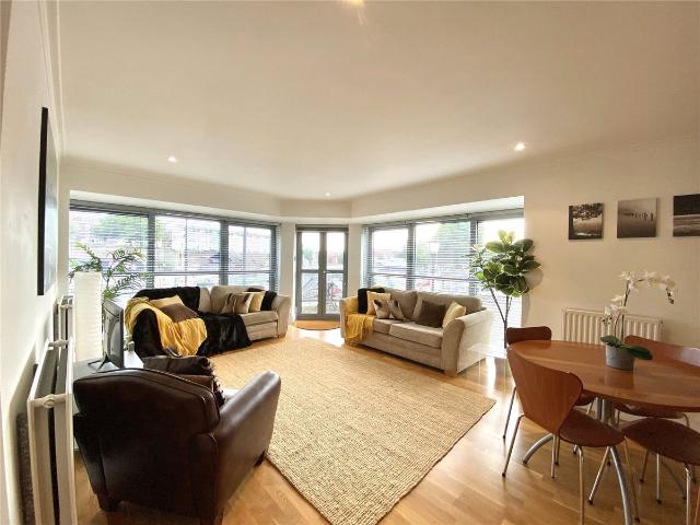 The Custom House, Redcliff Backs, Bristol BS1, 3 bed flat to rent, £2,100 pcm | PrimeLocation