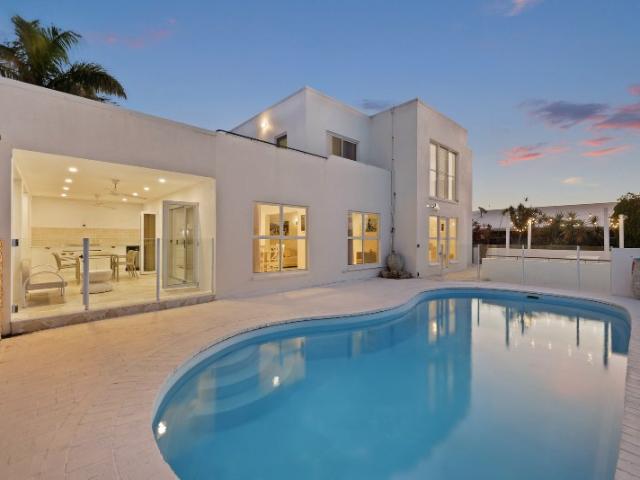 The Cyclades A Private Mediterranean Retreat with Elevated Ocean Views