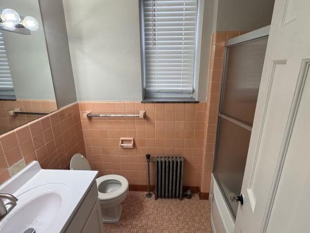The Ambassador 1 Bedroom Apartment for Rent at 13700 Fairhill Rd, Shaker Heights, OH 44120 Shaker Heights